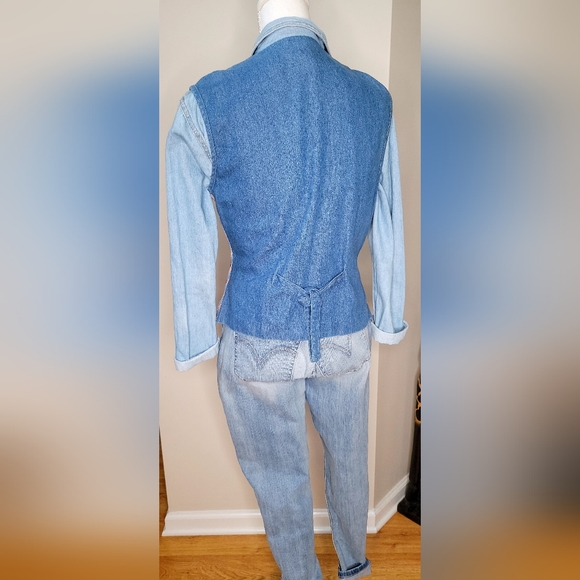 Stephanie K - Picture 3 of 3